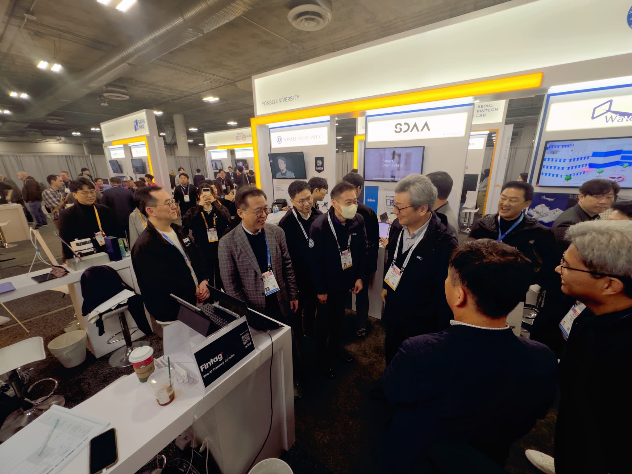 [CES 2026] Day 2: 세계와 통하고 미래와 만나다 (ft. 뜨거운 글로벌 관심)